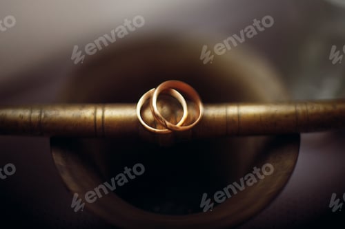 Preview: Two golden wedding rings