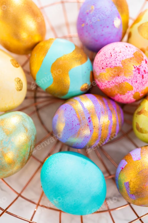 Preview: Easter eggs
