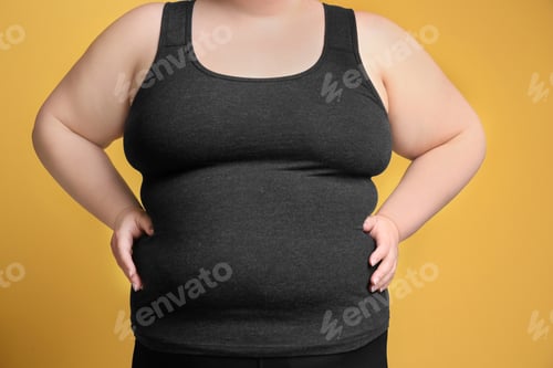 Preview: Overweight woman on color background