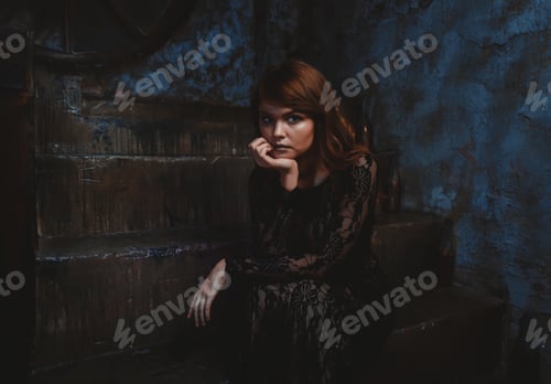 Preview: Pretty woman portrait