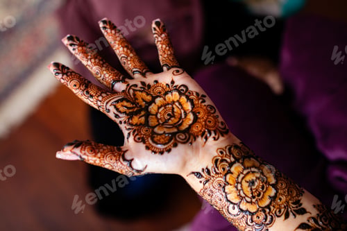Preview: Henna reddish dye powdered leaves tree Egyptian Asian Indian Muslims Weddings