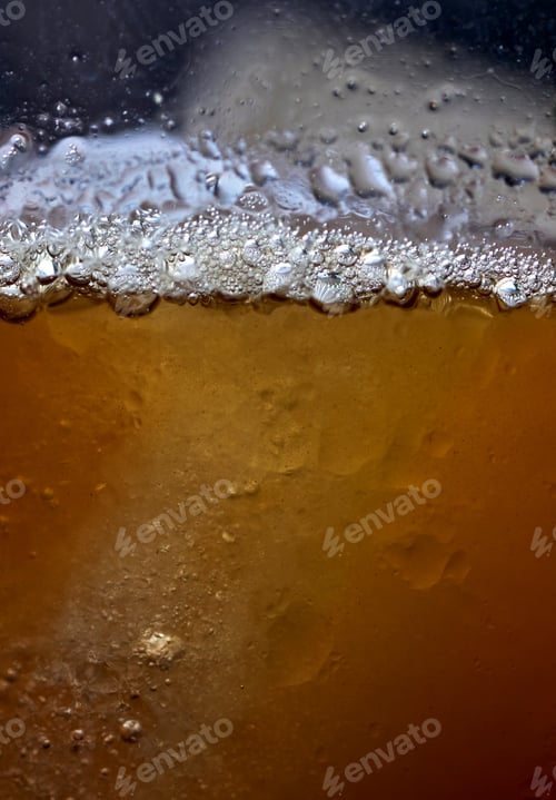 Preview: Close-up the glass of cold drink