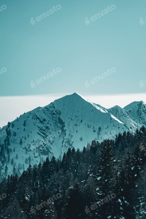 Preview: Photo of the hill in snow from Fortini