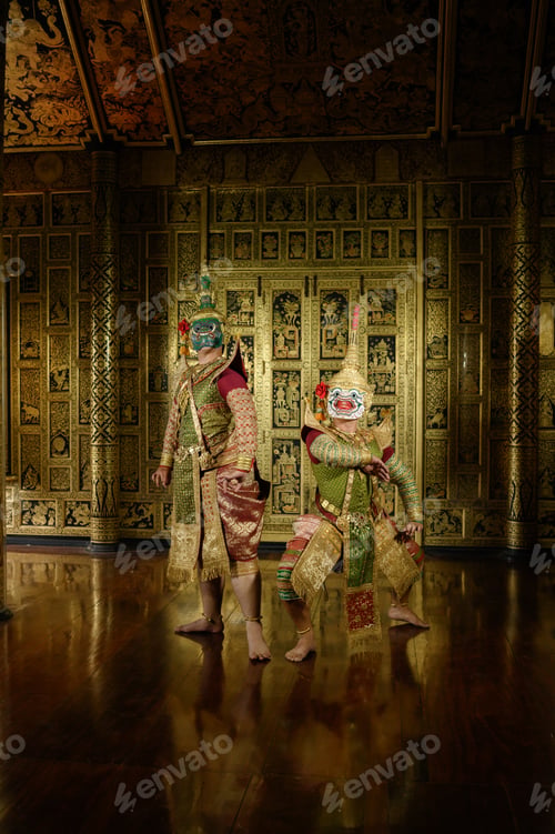 Preview: Khon, Is a classical Thai dance in a mask. In Ramayana literature, this is the battle