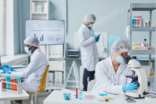 Preview: People working in the laboratory