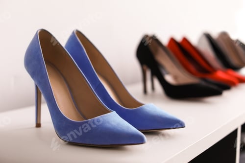 Preview: High heeled shoes on shelf in store
