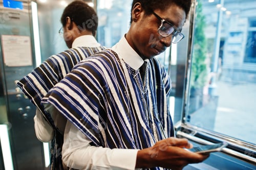 Preview: African man in traditional clothes