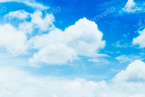 Vorschau: Nahaufnahme Blauer Himmel mit weißen, flauschigen Wolken