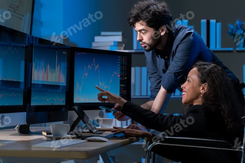 Preview: business men and women who are working hard Working late into the night