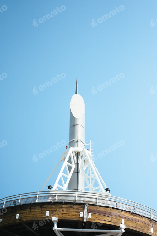 Preview: Vertical shot of a tower in Tai Po Waterfront Park in Tai, Hong Kong