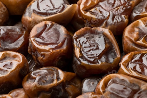 Preview: Traditional Arabic Sukari dates close up full frame