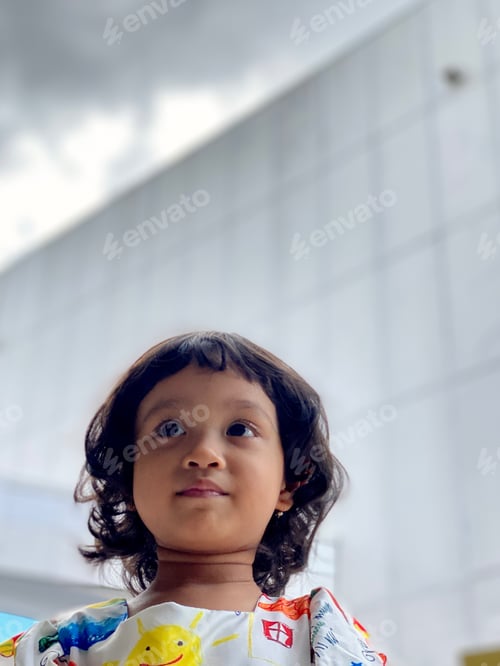 Preview: Portrait kid smiling