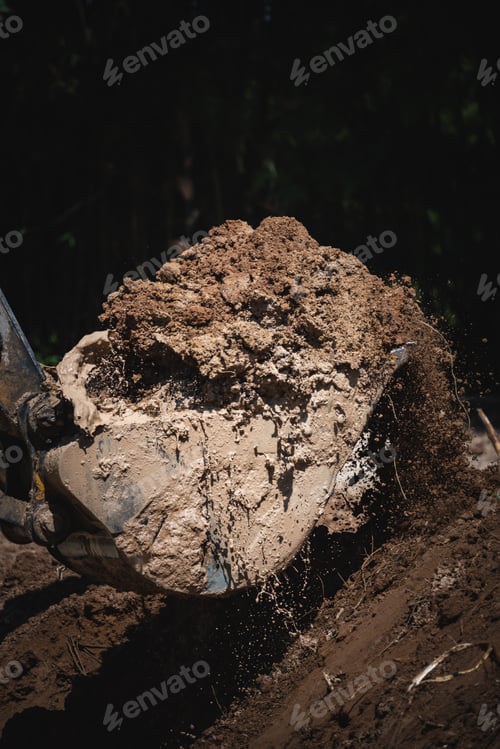 Preview: Digging the soil with large machinery Excavators are working to dig the ground