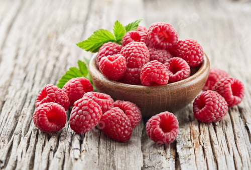Preview: Raspberry on a old wooden background
