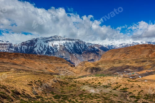 Vorschau: Komisches Dorf. Spiti Valley, Himachal Pradesh, Indien