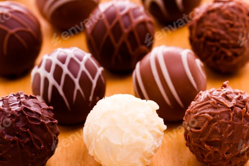 Preview: Chocolates