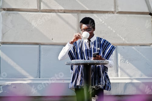 Preview: African man in traditional clothes