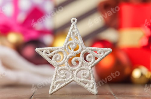 Preview: Snowflake and christmas gifts