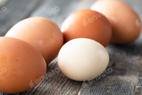 Preview: Small and Large Eggs