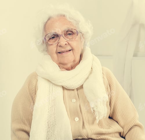 Preview: elderly woman portrait