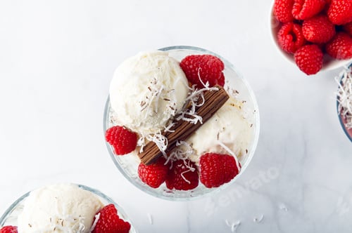 Preview: Vanilla Ice Cream Scoops