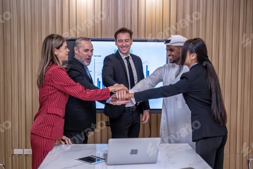 Preview: Group of business diversity people
