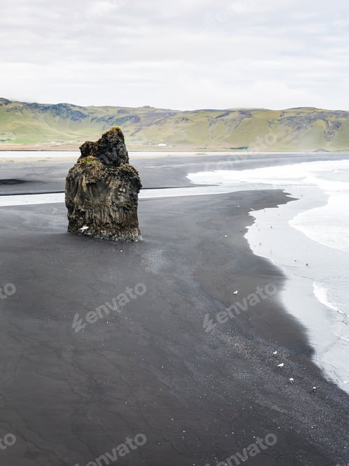 Preview: above view of volcanic stack on Kirkjufjara beach