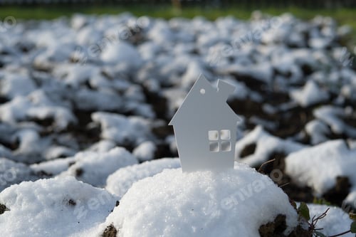 Preview: house in winter field