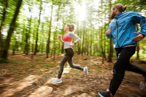 Preview: Couple running