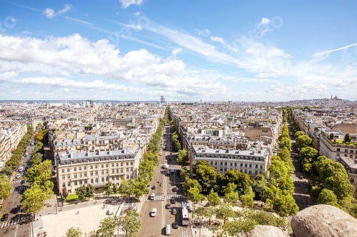 Preview: Cityscape view of Paris