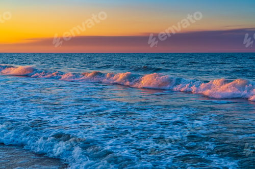 Preview: Sea beach in sunset colors