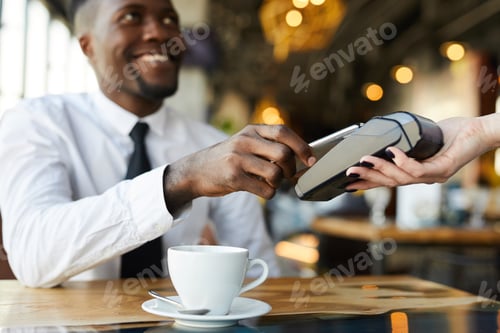 Preview: Making contactless payment in cafe
