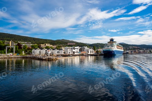 Preview: Molde in Romsdal, Norway.