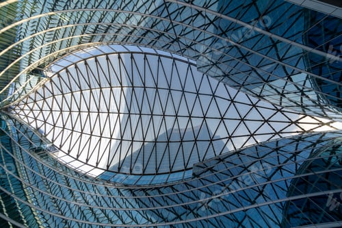 Preview: Palazzo Lombardia, modern building in Milan