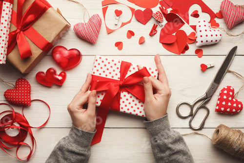 Preview: Valentine day background, handmade giftbox on wood, copy space