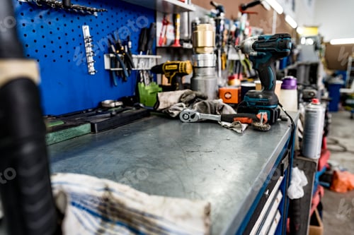 Preview: Large workbench with tools at station for vehicle technical servicing