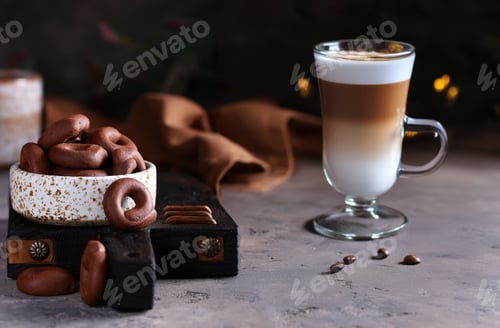 Preview: traditional Italian cookies for treats and desserts