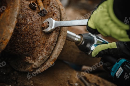 Preview: Closeup shot of rusty metals