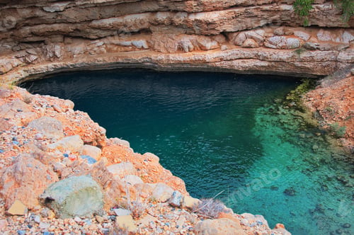 Preview: Clear turquoise water in Bimmah sinkhole in Oman