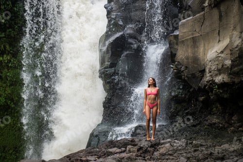 Preview: Pretty girl at Tegenungan Waterfall, Bali
