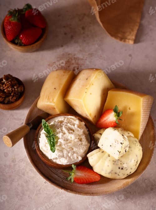 Preview: natural organic cheese, assorted rustic style