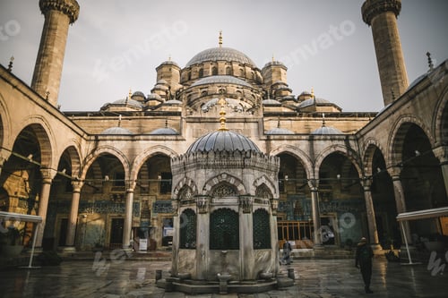 Preview: low angle view of suleymaniye mosque in Istanbul, Turkey