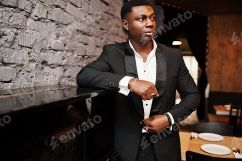 Preview: Strong african american man