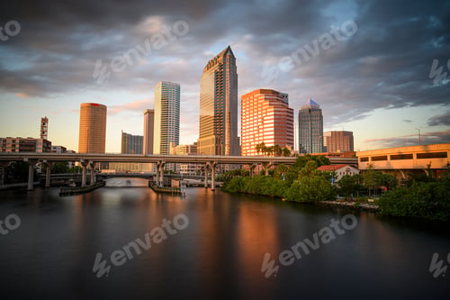 Preview: Skyline of downtown Tampa on the Hillsborough river under a foggy sky