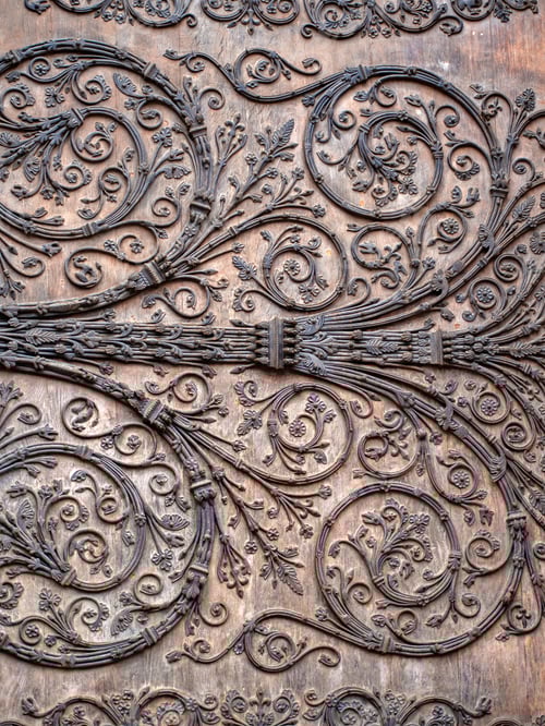 Preview: Main entrance door of Notre dame de Paris