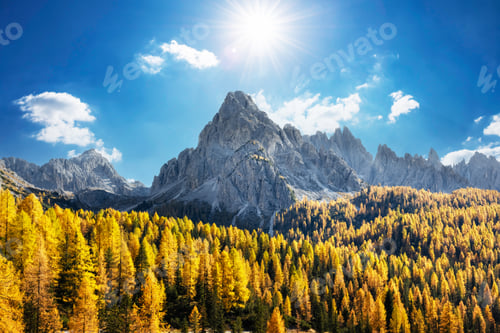Preview: Incredible autumn view at Italian Dolomite Alps