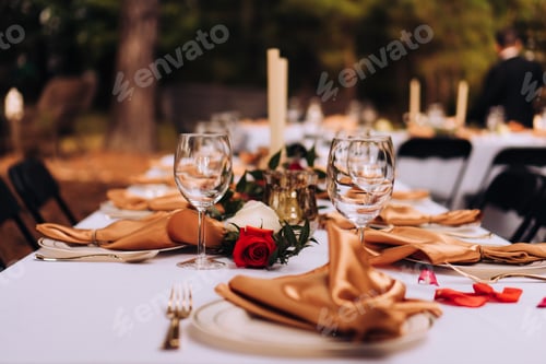 Preview: Romantic and elegant table setting at wedding event