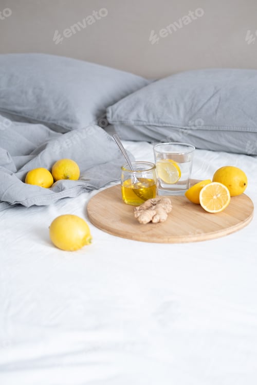 Preview: Lemons, Honey and Ginger in Bed for Wellness