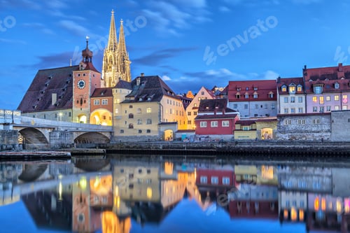 Preview: Historical Stone Bridge and Bridge tower in Regensburg