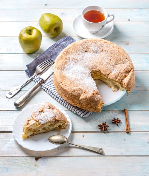 Preview: Apple pie with cinammon and sugar topping